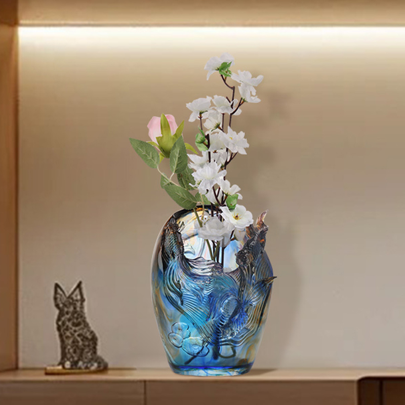 Glassvase: Luksuriøs og sofistikert stue Blomsterarrangement Krystallglass Kunstnerisk bevart blomsterholder Hjem Spisebord Dekorativ pynt