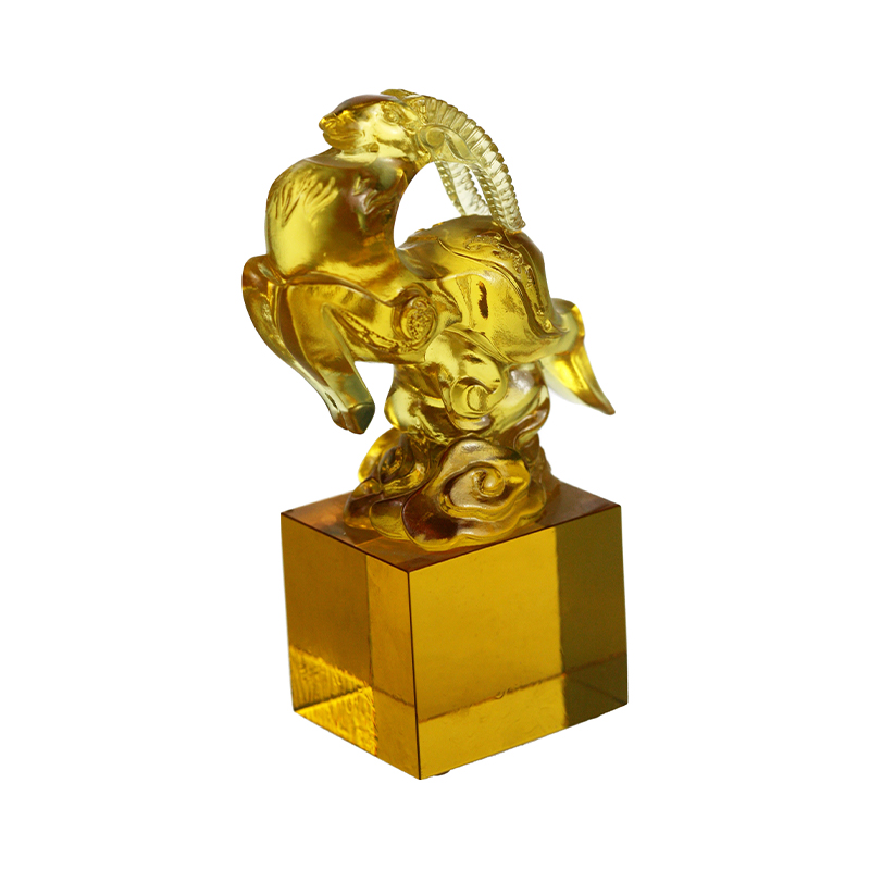 Gull gjennomsiktig saueformet glass krystallforsegling