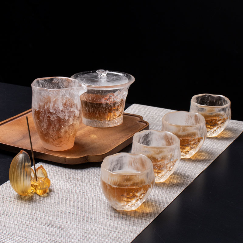 Klare tekopper sett med lokk