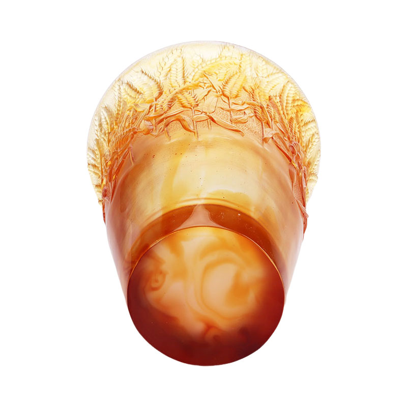 Ravfarget glassvase preget med hveteører