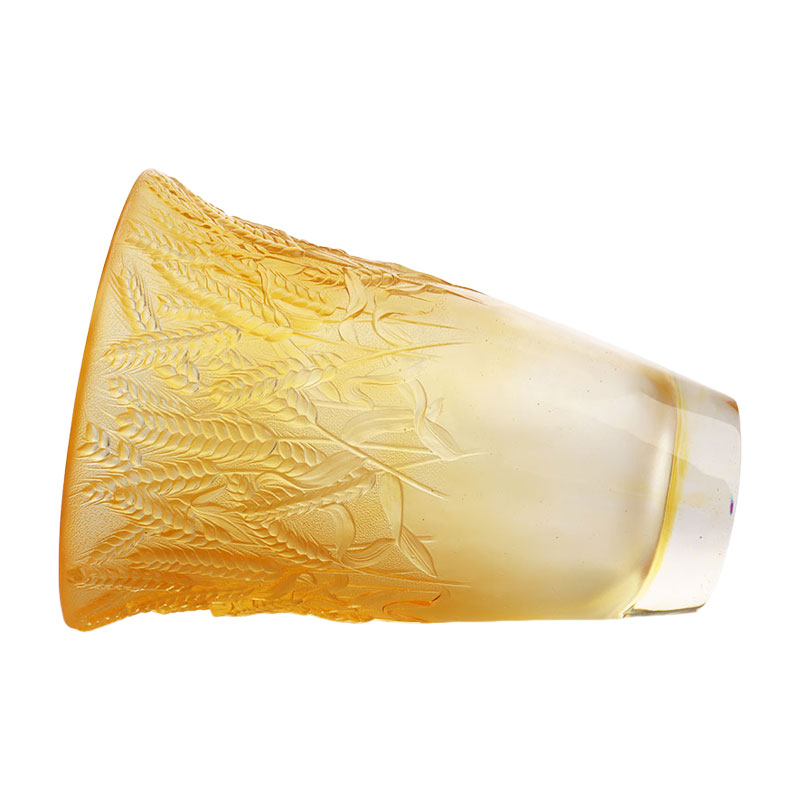 Ravfarget glassvase preget med hveteører